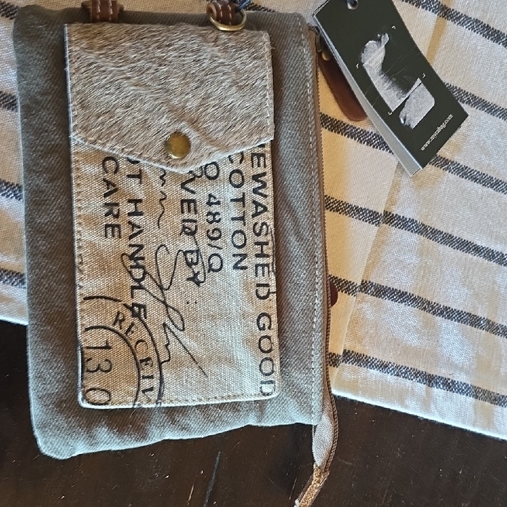 Myra Bag Crossbody in Gray and Cream